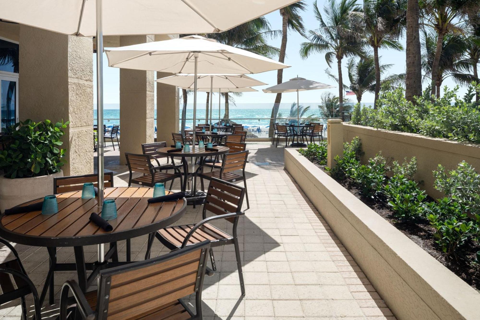 Palm Beach Marriott Singer Island Beach Resort & Spa Ривиера Бийч Екстериор снимка
